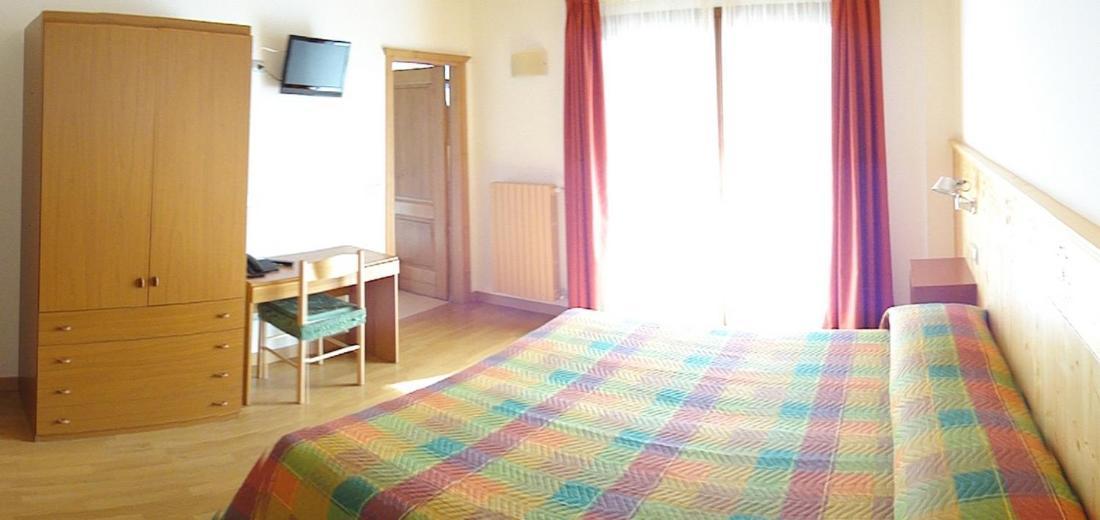 Albergo Ristorante Baraglia Mello Esterno foto
