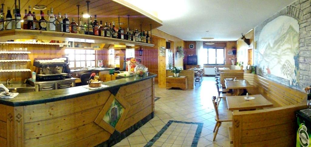 Albergo Ristorante Baraglia Mello Esterno foto