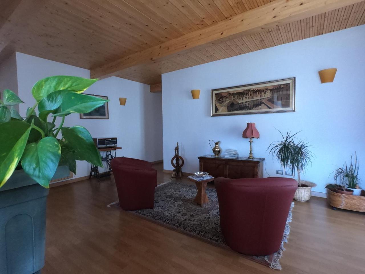 Albergo Ristorante Baraglia Mello Esterno foto