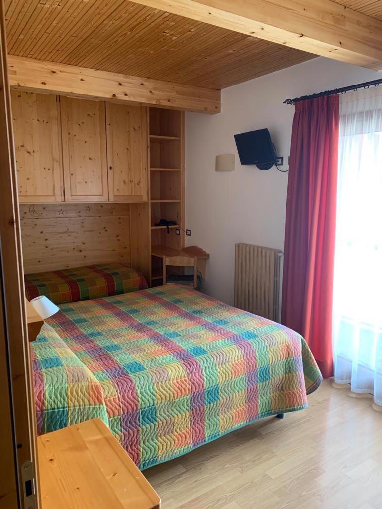 Albergo Ristorante Baraglia Mello Esterno foto