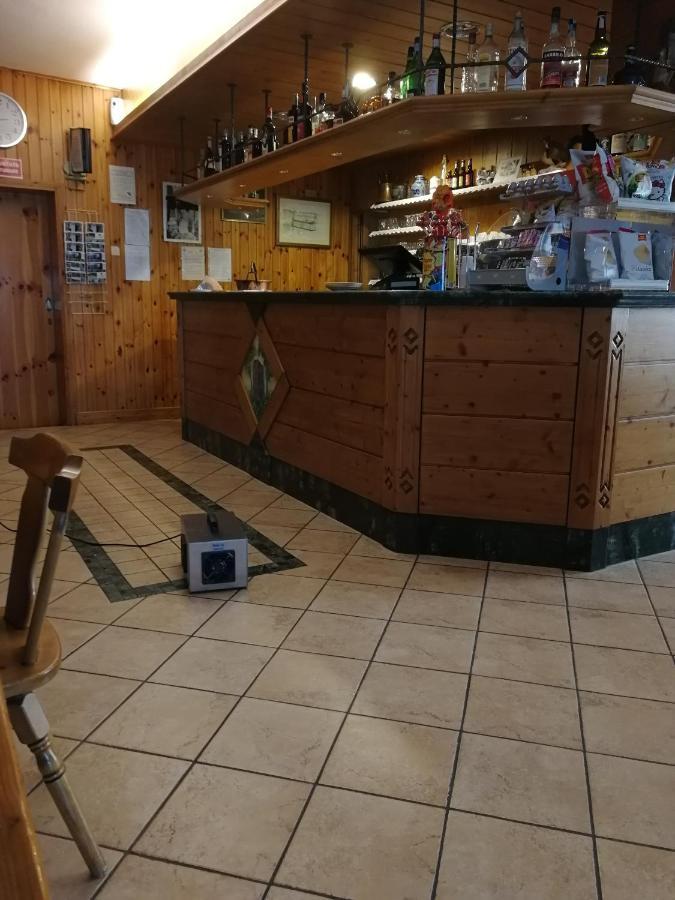 Albergo Ristorante Baraglia Mello Esterno foto